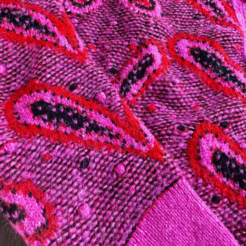 Stylish Pink Paisley Women's cardigan - Picture 11 of 13